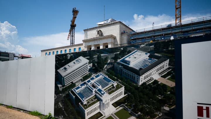 Construção do edifício do Federal Reserve Marriner S. Eccles em Washington, DC, EUA, na quarta-feira, 25 de junho de 2025. (Foto: Al Drago | Bloomberg | Getty Images)