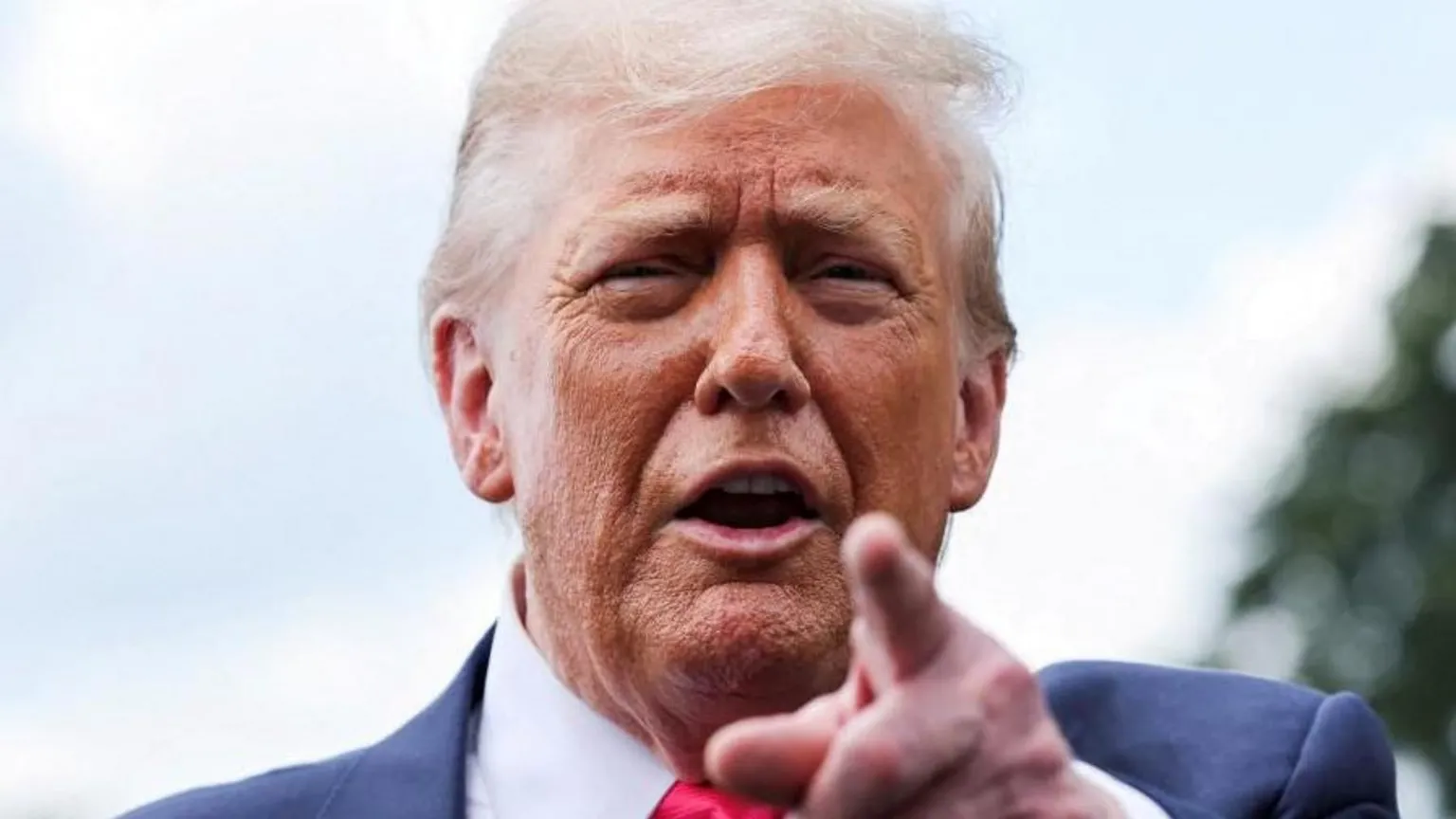 Donald Trump está intensificando seu plano de deportar pessoas que vivem ilegalmente nos EUA. (Foto: Reuters)