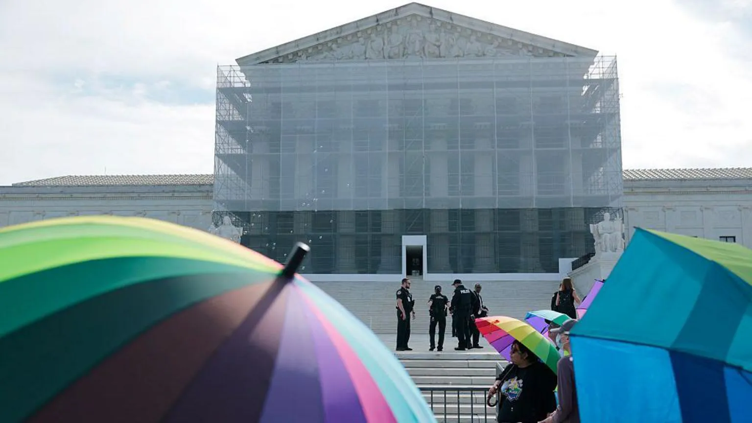 Suprema Corte dos EUA permite que pais optem por não incluir livros LGBT+ nas aulas Foto: Reprodução