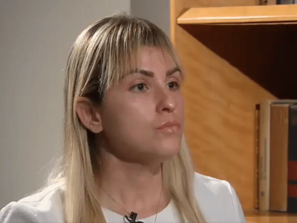Justiça confirma pena de Sari pelo acidente que resultou na queda de menino Sari Mariana Gaspar Corte Real, em entrevista ao Fantástico (Foto: Reprodução/Globo)