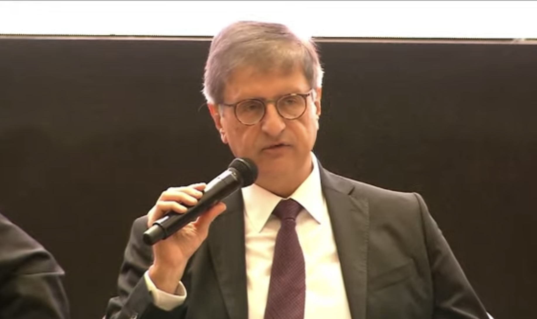 PCC avança no setor formal e exige ação firme do Estado para conter infiltração Procurador-geral da República, Paulo Gonet (Foto: Reprodução/Fórum de Lisboa)