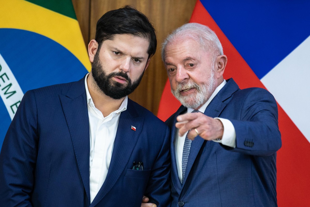 Lula busca apoio no Chile para fortalecer a luta pela democracia contra Trump Presidente do Chile, Gabriel Boric, visita Lula no Palácio do Planalto (Foto: Brenno Carvalho/Agência O Globo)