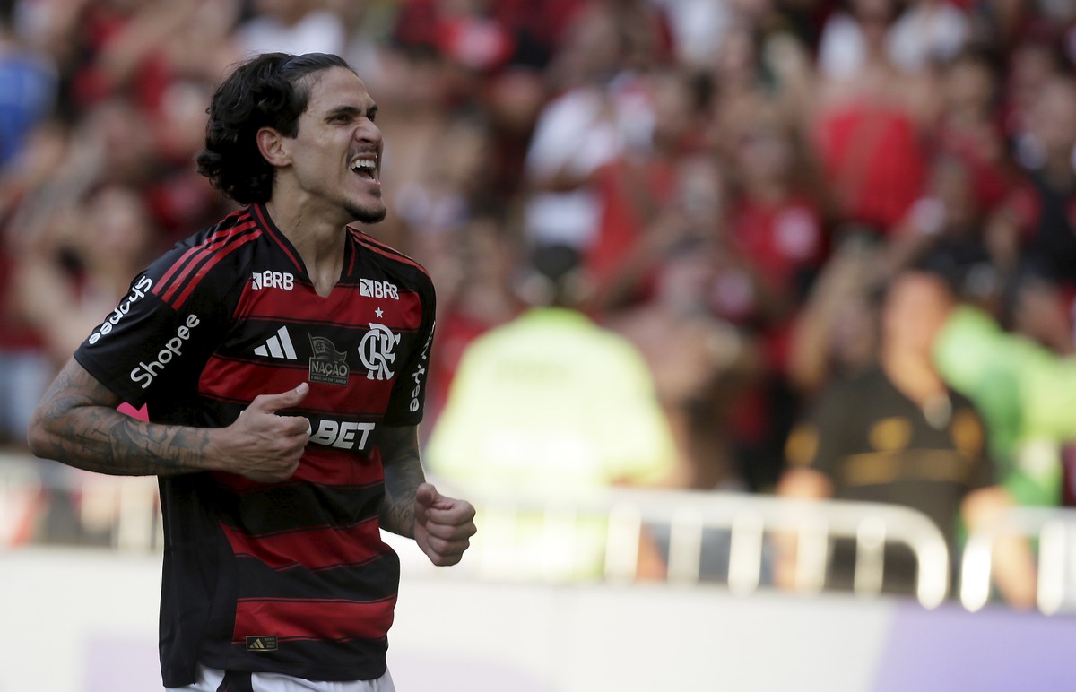 Flamengo explica os verdadeiros motivos da saída de Pedro do clube Pedro, do Flamengo: encrencas (Foto: Marcelo Theobald / Agência O Globo)