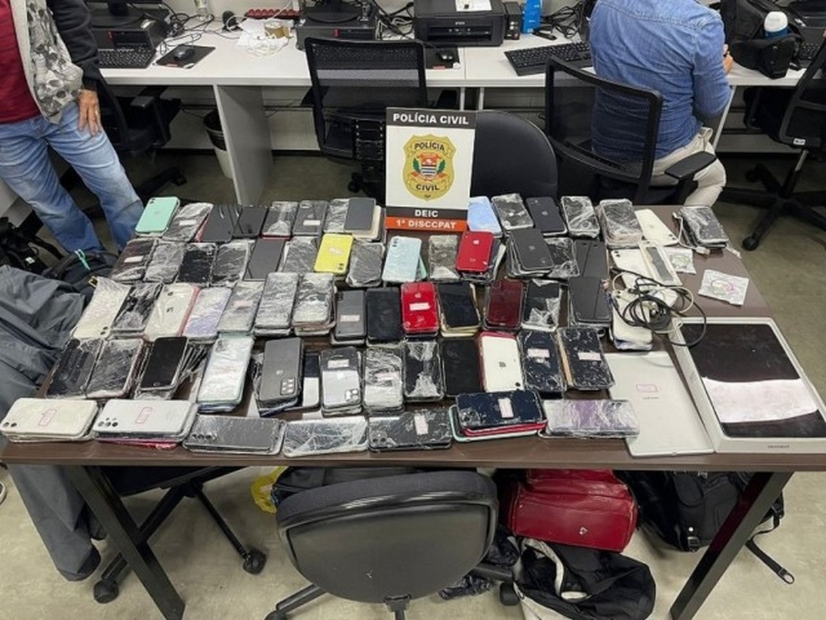 Polícia inicia devolução de celulares roubados após perícia dos aparelhos Celulares roubados ou furtados no Rio (Foto: Divulgação/Polícia Civil/16-08-2024)