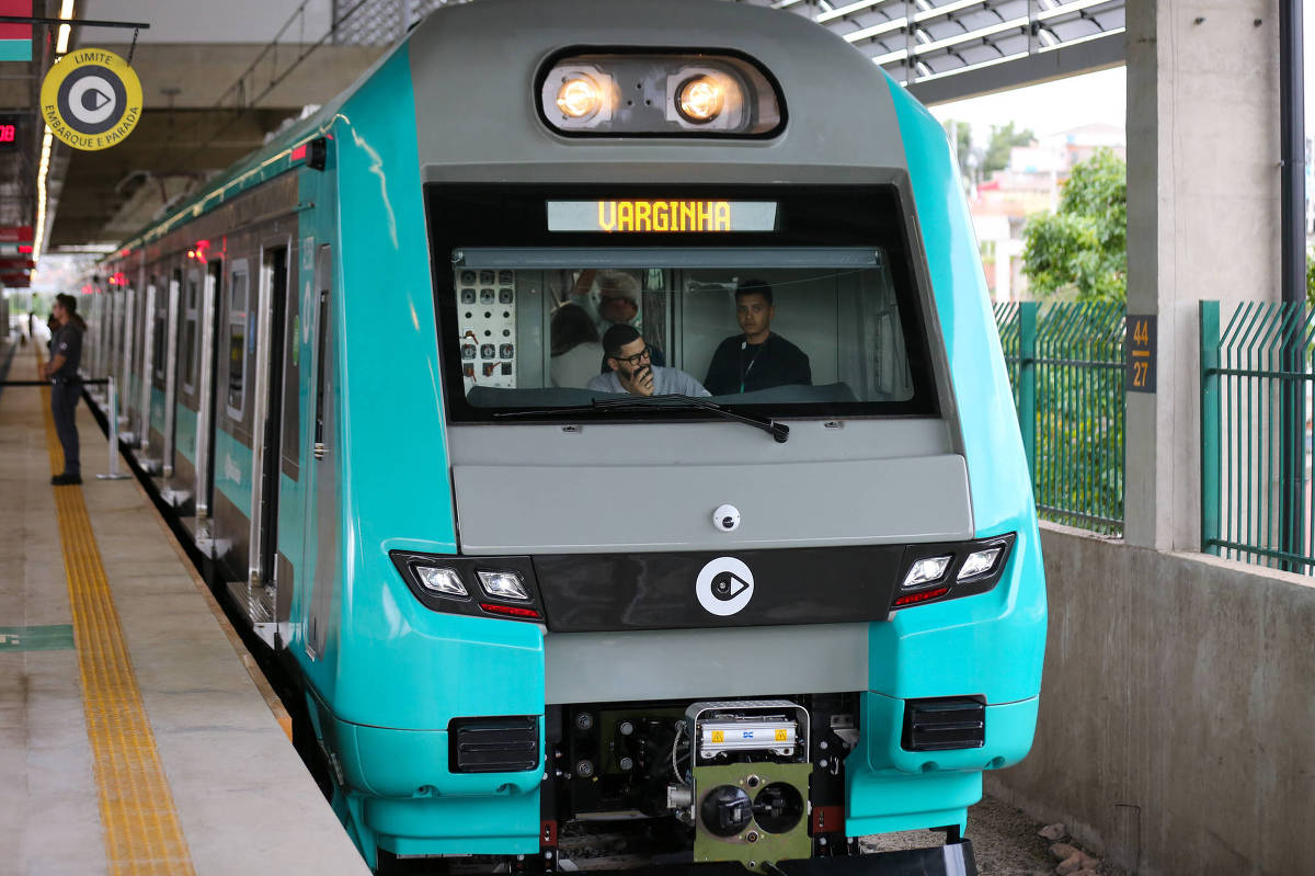 Trem da ViaMobilidade; passageiro perde equilíbrio na estação Engenheiro Cardoso, em Itapevi (SP) e é atropelado (Foto: Marcelo Aparecido Silva Camargo- 27.jan.25/Governo de SP)