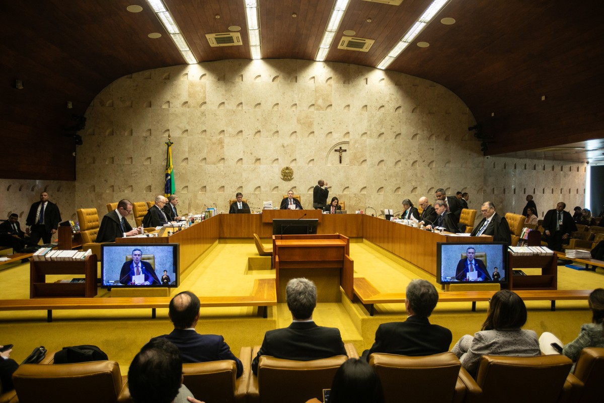 Ministros do Supremo Tribunal Federal participam de julgamento no plenário da Corte (Foto: Brenno Carvalho / Agência O Globo)