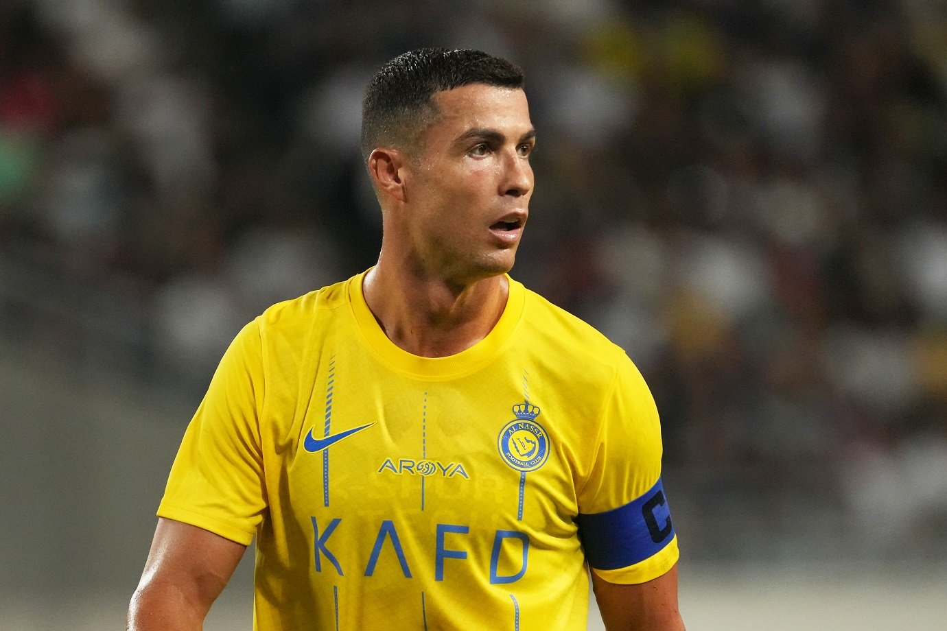 Cristiano Ronaldo assina renovação com o Al-Nassr até 2026 por R$ 1,25 bilhão Cristiano Ronaldo do Al-Nassr reage durante a partida amistosa de pré-temporada entre Paris Saint-Germain e Al-Nassr no Yanmar Stadium Nagai em 25 de julho de 2023, em Osaka, Japão. (Foto: Etsuo Hara/Getty Images)