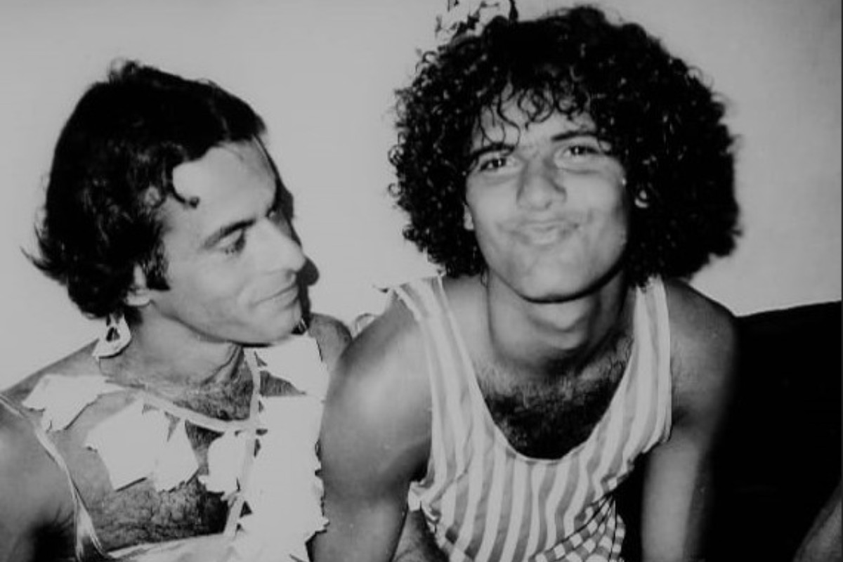 Ney Matogrosso presta homenagem a Cazuza no dia que marca 35 anos de sua morte Ney Matogrosso e Cazuza (Foto: Vania Toledo)