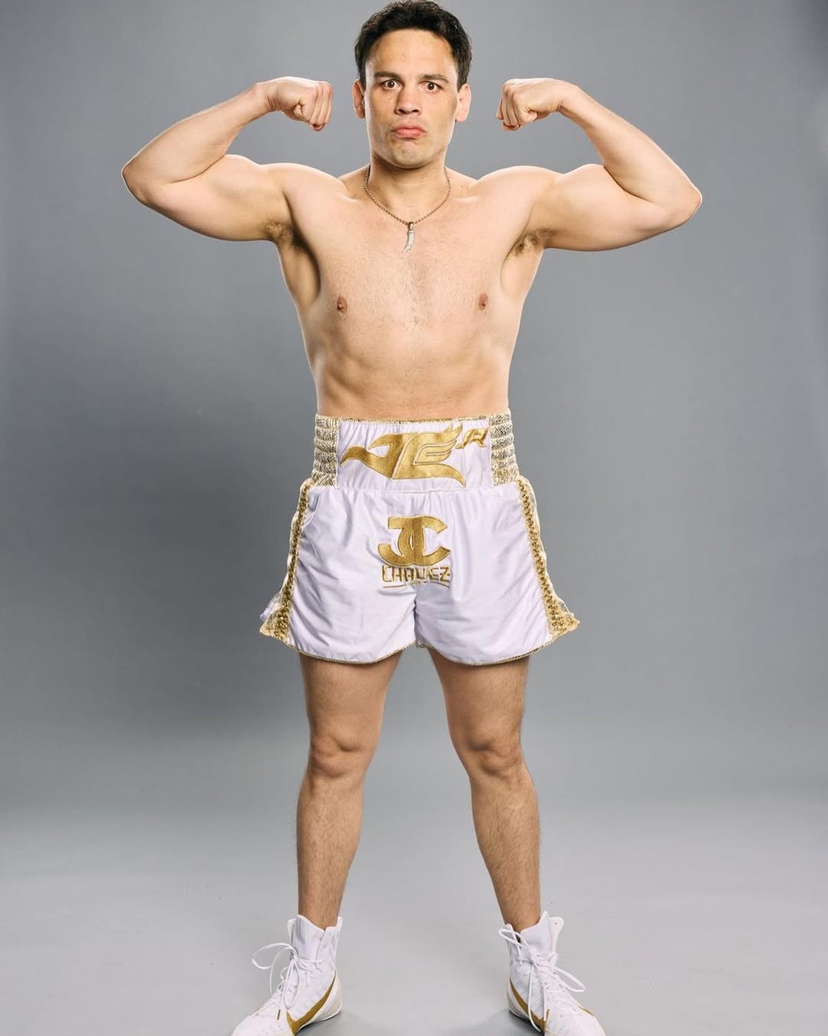 Boxeador é detido pela imigração dos EUA após derrota para Jake Paul Julio César Chávez Jr. foi detido nos EUA por supostas ligações com crime organizado (Foto: Reprodução)