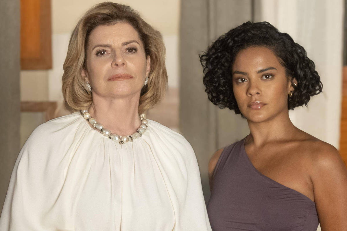 'Vale Tudo' se torna a novela das nove mais lucrativa da história da Globo Debora Bloch e Bella Campos interpretam Odete Roiman e Maria de Fátima em 'Vale Tudo' (Foto: Angélica Goudinho/Globo)