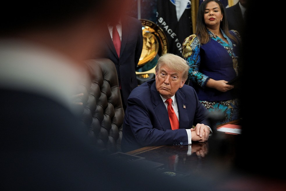 Trump propõe corte de impostos e redução de investimentos na saúde pública Trump propõe corte de impostos e redução de investimentos na saúde pública