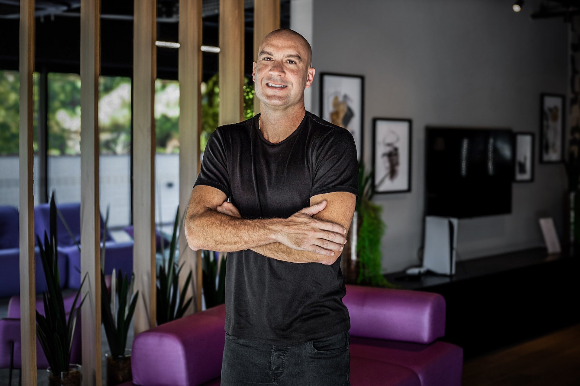 Dentista transforma R$ 18 mil em império de R$ 2,4 bilhões com 10 empresas Nadim Farid: o dentista construiu do zero uma das maiores redes de clínicas odontológicas do país (Foto: Reprodução)