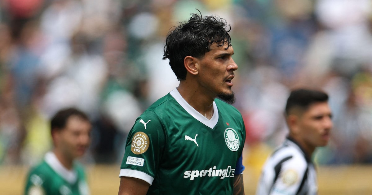 Abel testa lema 'baliza a zero' com defesa reserva do Palmeiras em novo desafio Capitão Gustavo Gómez desfalca o Palmeiras contra o Chelsea (Foto: Francois Nel/AFP)
