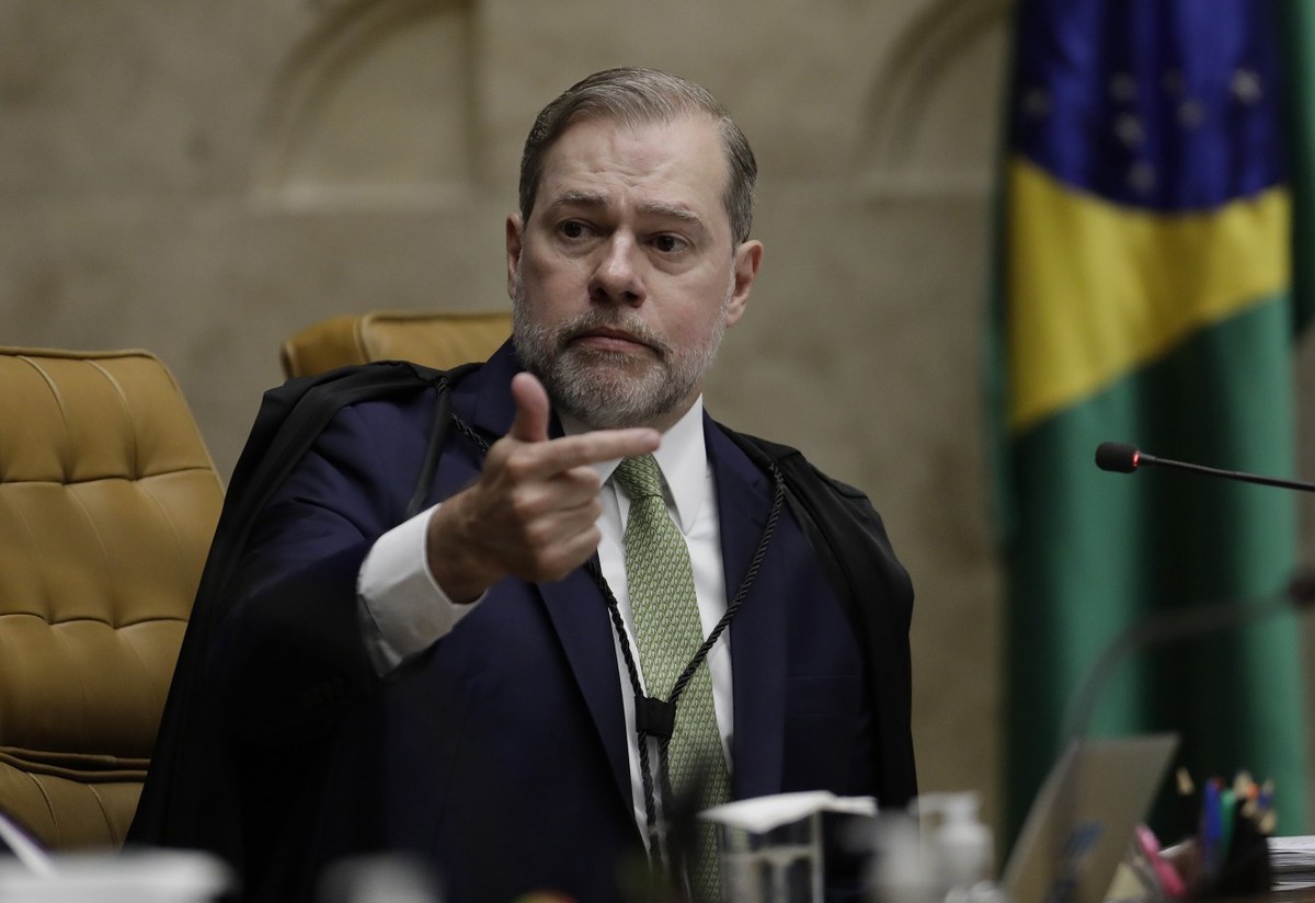 Toffoli solicita envio de inquéritos do INSS ao STF após menção a Lorenzoni Ministro Dias Toffoli, do STF — Foto: Cristiano Mariz/Agência O Globo/27/11/2024