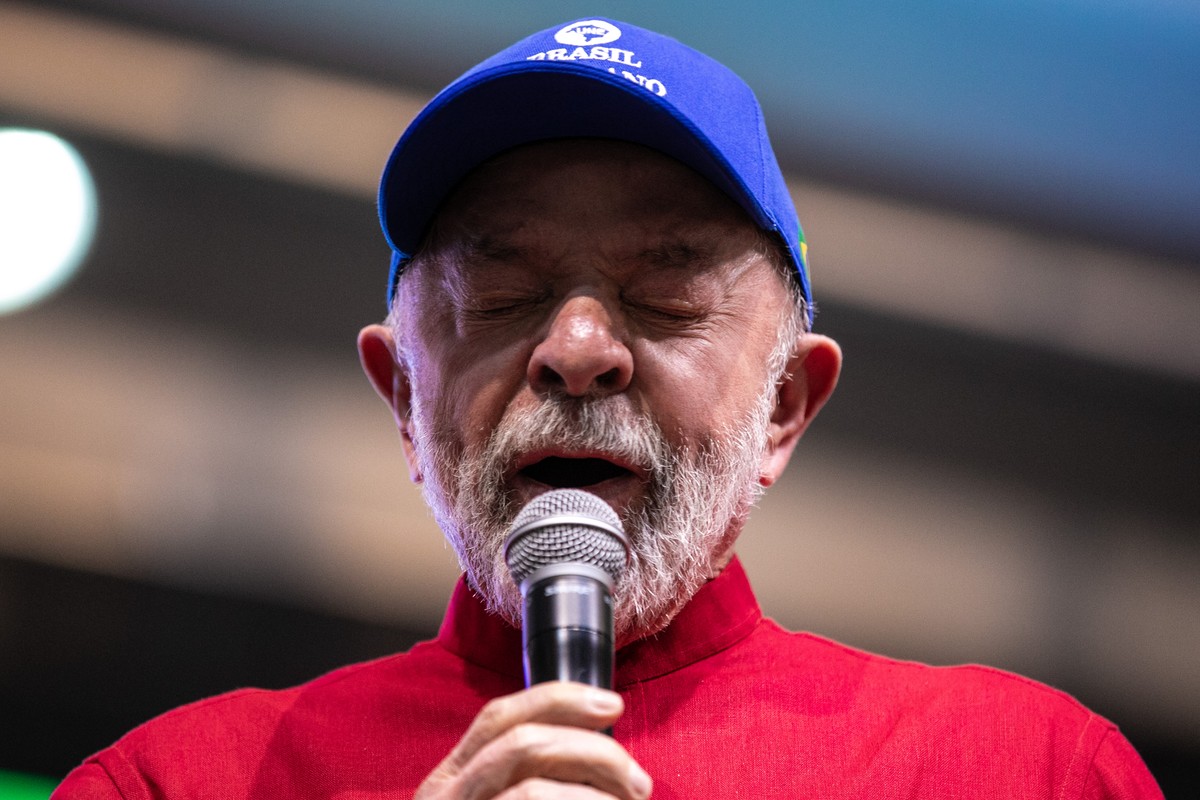 General elabora plano impresso para eliminar Lula a pedido de Bolsonaro Presidente Lula participa da Cerimônia de abertura do 60º CONUNE – Congresso da União Nacional dos Estudantes em Goiânia (Foto: Brenno Carvalho / Agência O Globo)