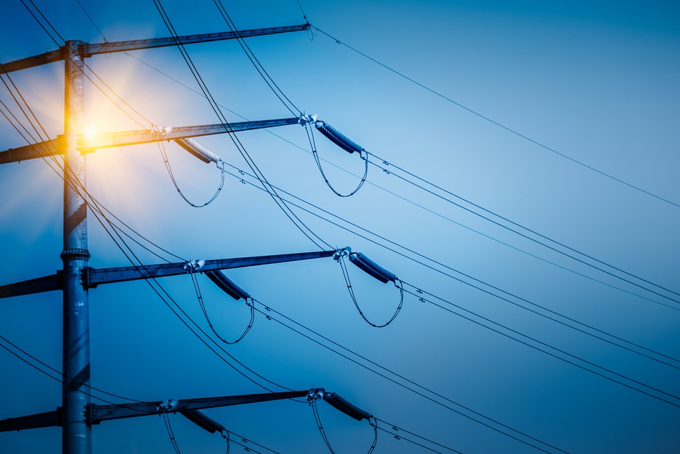 Conta de luz aumenta em julho; confira dicas para reduzir gastos energéticos Energia elétrica pesou sobre a inflação do começo do ano (Foto: fanjianhua no Freepik)