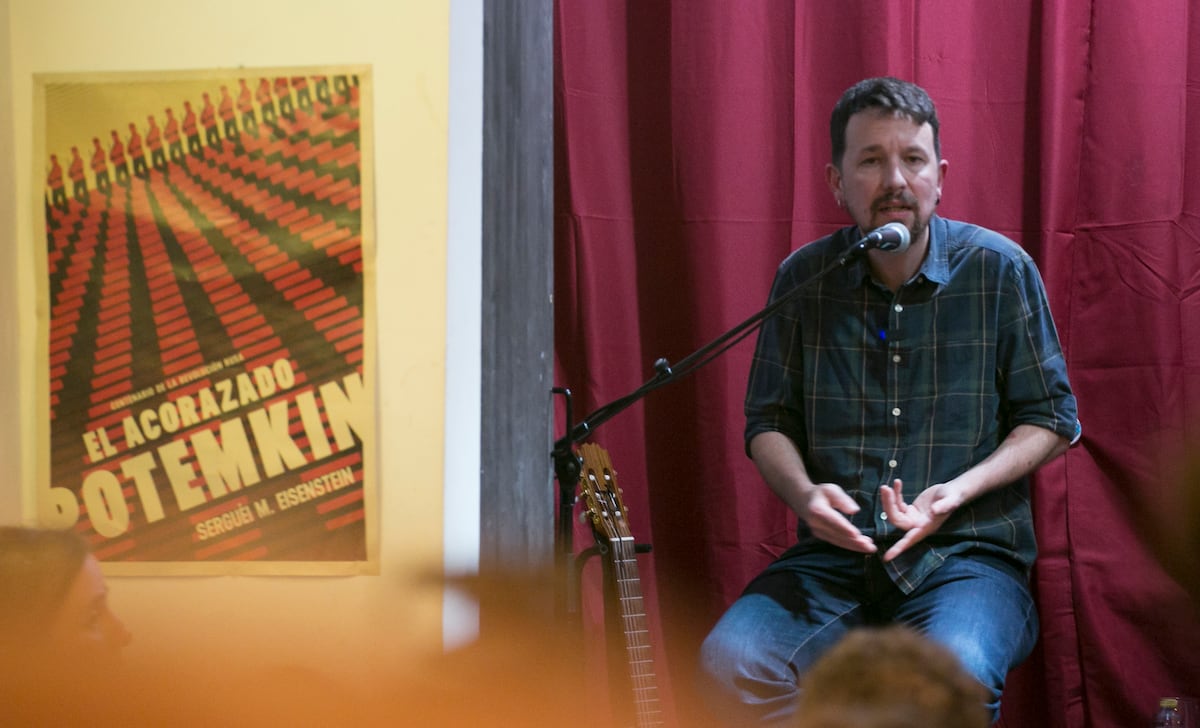 Pablo Iglesias deixa cargo de professor na Complutense após não conseguir vaga Apresentação do último livro de Pablo Iglesias na Taberna Garibaldi de Madrid. (Foto: Santi Burgos)