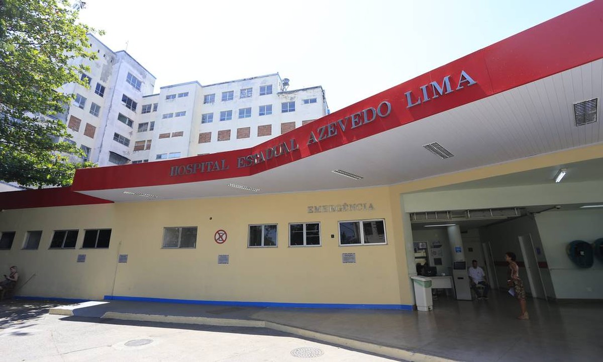 Três homens são feridos a tiros em ataque violento em Niterói Hospital Azevedo Lima, onde os feridos foram atendidos (Foto: Reprodução)