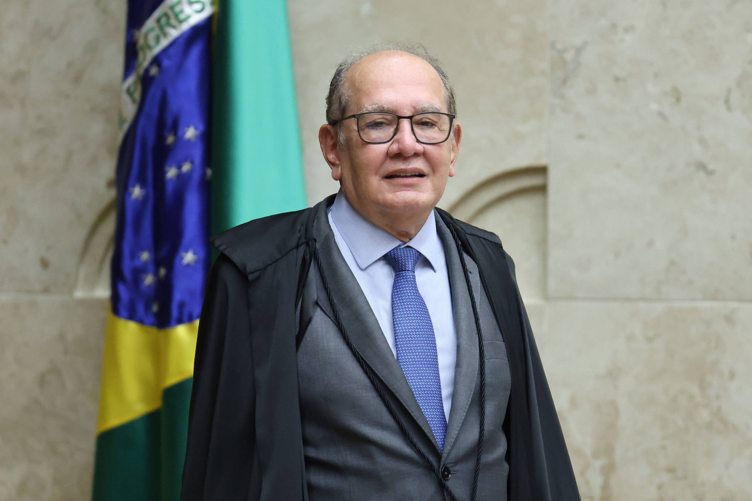Gilmar Mendes defende ampliação de regras para big techs em prol da civilidade digital Gilmar Mendes em sessão do Supremo Tribunal Federal (Foto: Ton Molina - 11.jun.25/STF)