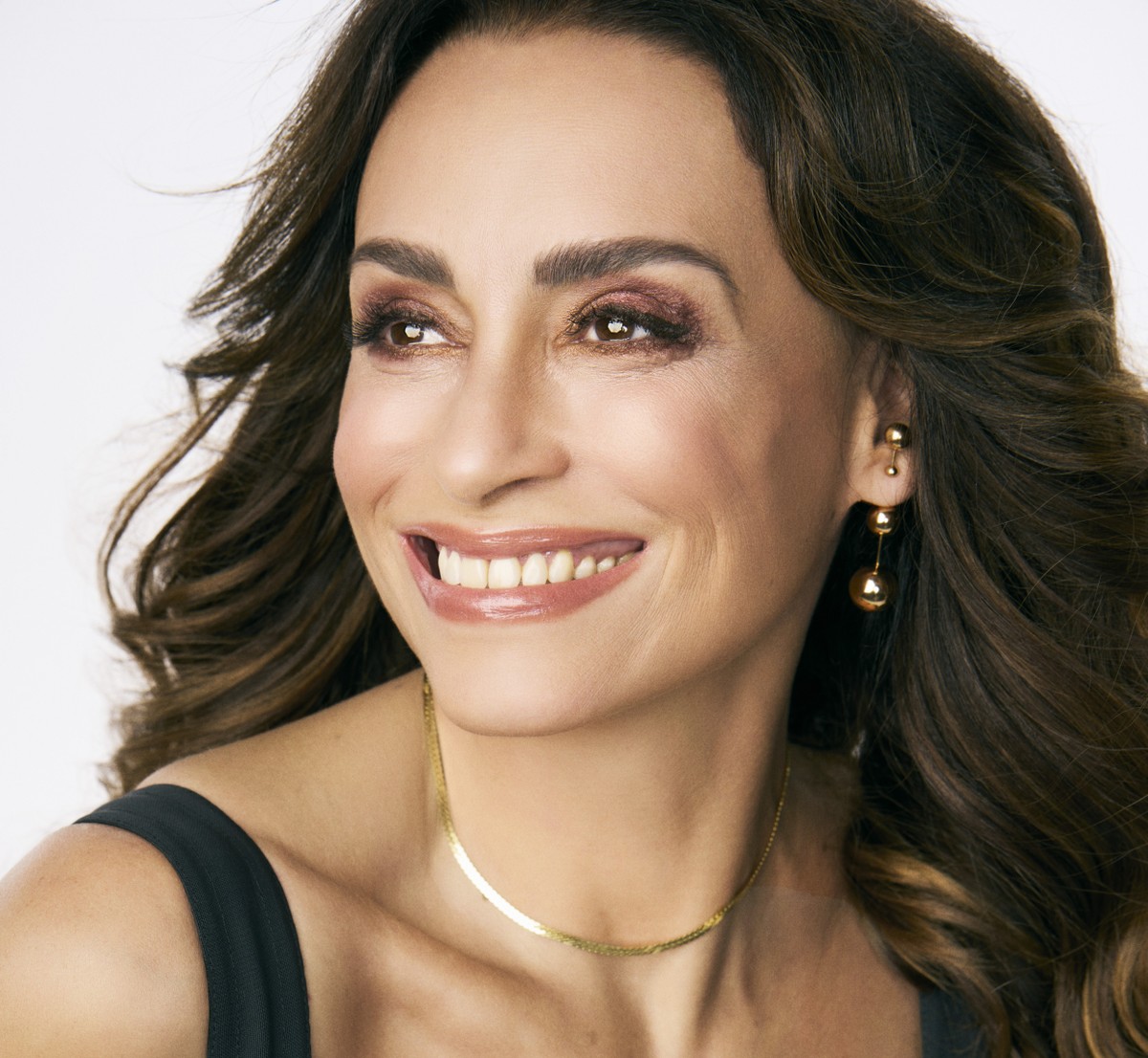 Suzana Pires comenta sobre 'Tieta', sua vida nos EUA e novo relacionamento Suzana Pires (Foto: Ben Cope / Divulgação)