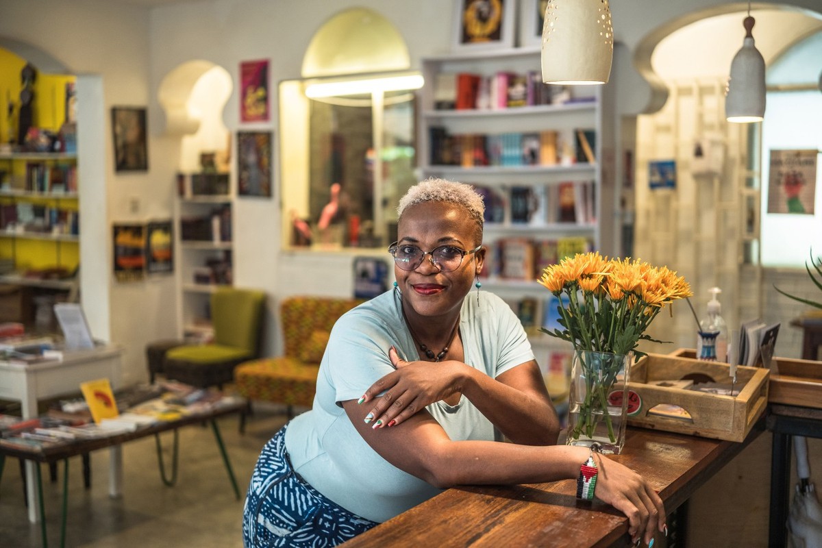 Zukiswa Wanner destaca a importância da literatura na Bienal do Livro 2025 Zukiswa Wanner (Foto: Brian Otieno/The New York Times)