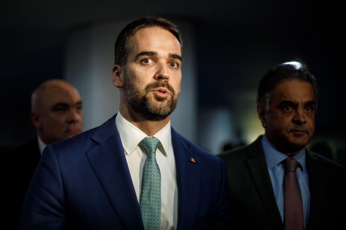 Eduardo Leite critica tarifas de Trump e lamenta interferência nos assuntos do Brasil Governador do Rio Grande do Sul, Eduardo Leite, no Senado, em Brasília (Foto: Brenno Carvalho/Agência O Globo)