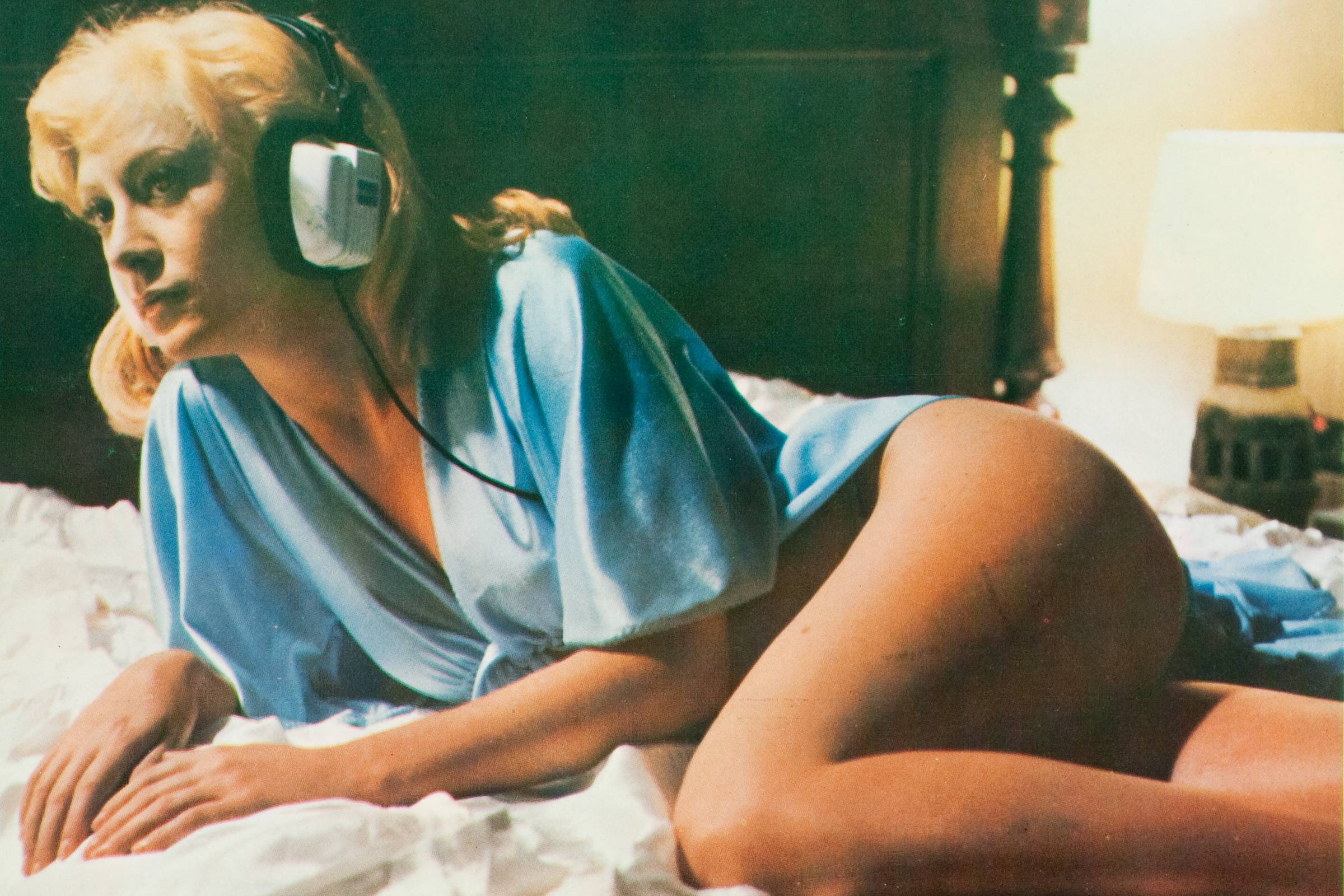 Jean Garrett apresenta erotismo e mistério em mostra cinematográfica Helena Ramos em cena do filme 'Mulher, Mulher', de Jean Garrett (Foto: Divulgação)