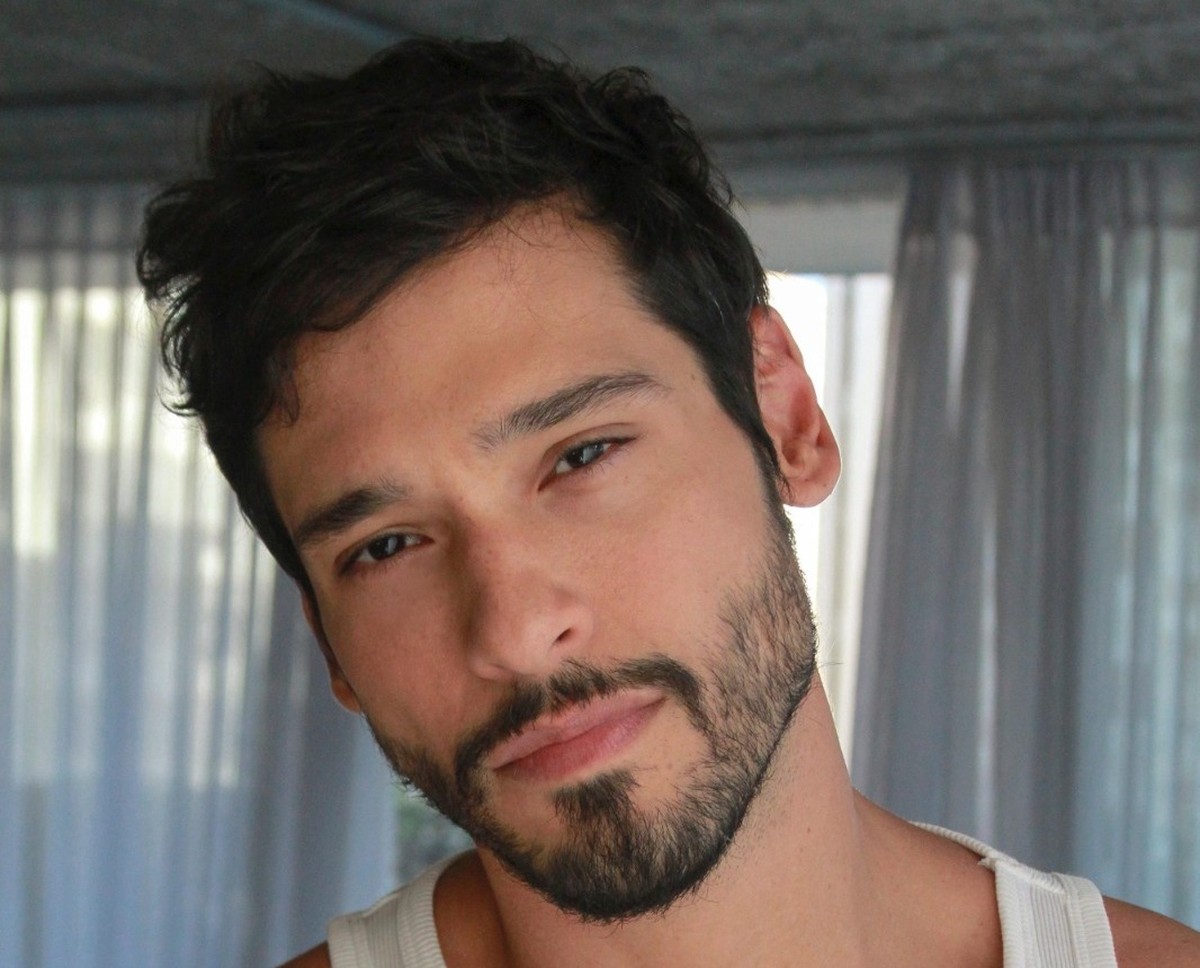 Bruno Fagundes inicia filmagens de curta-metragem na Alemanha Bruno Fagundes (Foto: Rael Barja)