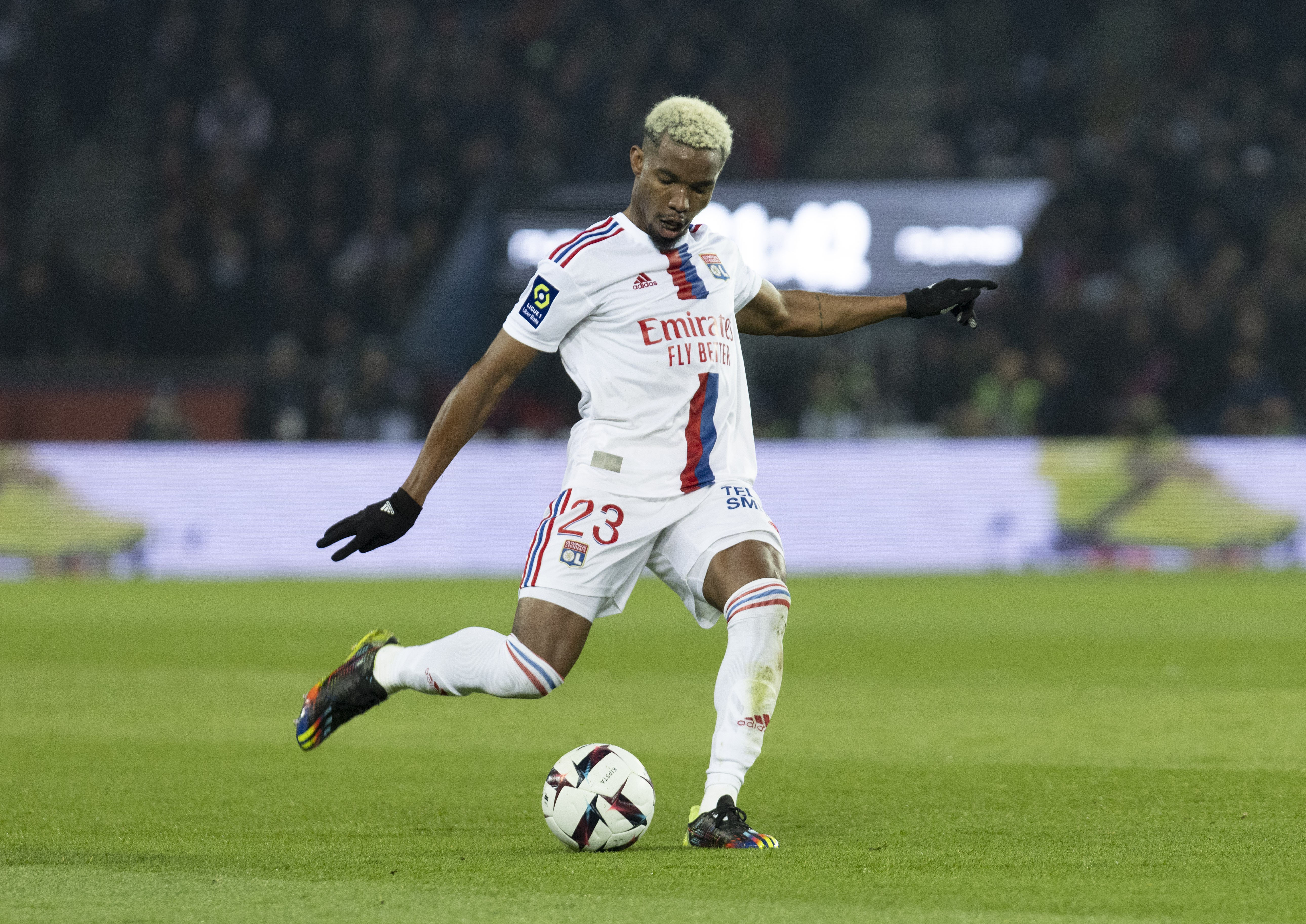 Vasco finaliza negociações e se aproxima da contratação de Thiago Mendes Foto: Reprodução