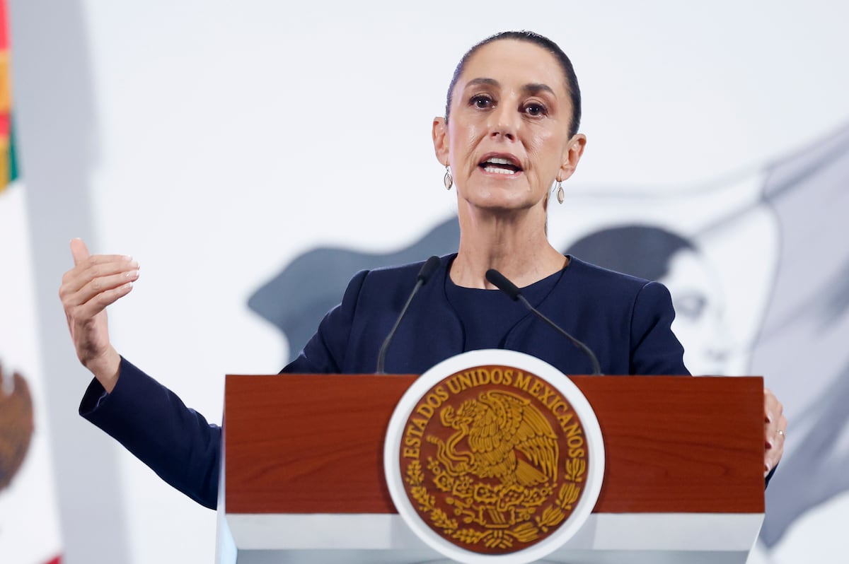 Sheinbaum propõe lei contra extorsão e admite falhas no combate ao crime Claudia Sheinbaum, no Palácio Nacional da Cidade do México, em 8 de julho (Foto: Sáshenka Gutiérrez/EFE)
