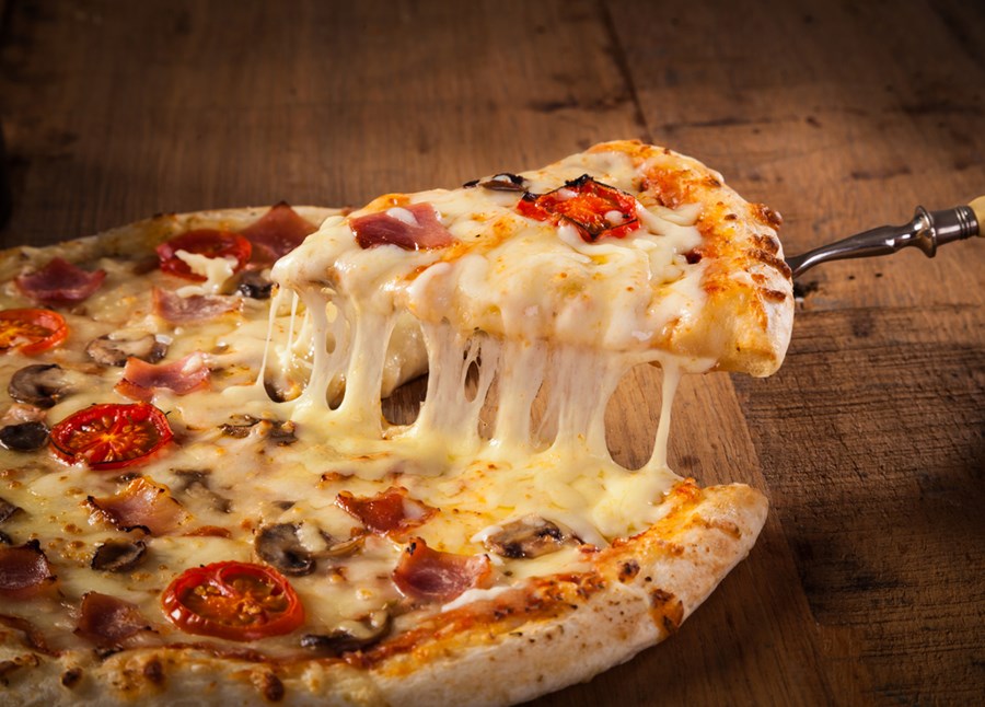 Posts de página que monitora movimento de pizzarias nos arredores do Pentágono, publicados em 16 de junho (Foto: Reprodução)