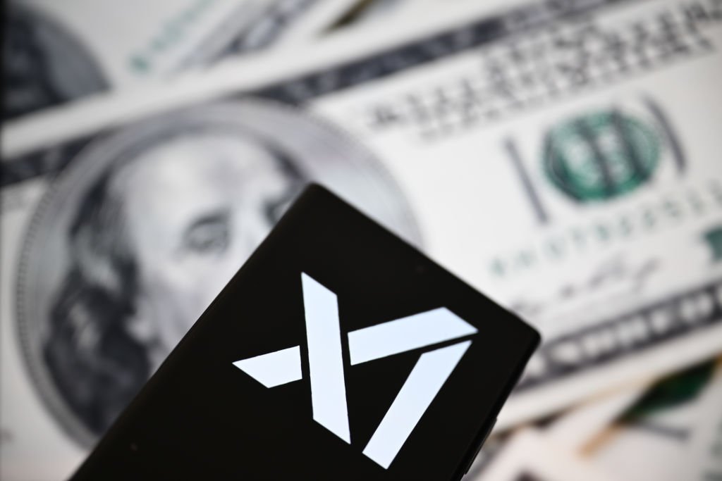 xAI, Anthropic, Google e OpenAI assinam contrato de US$ 200 milhões com o governo dos EUA xAI lançou o "Grok for Government", um serviço baseado em seu chatbot de IA e projetado para oferecer soluções de ponta ao DoD (Foto: Anadolu/Getty Images)