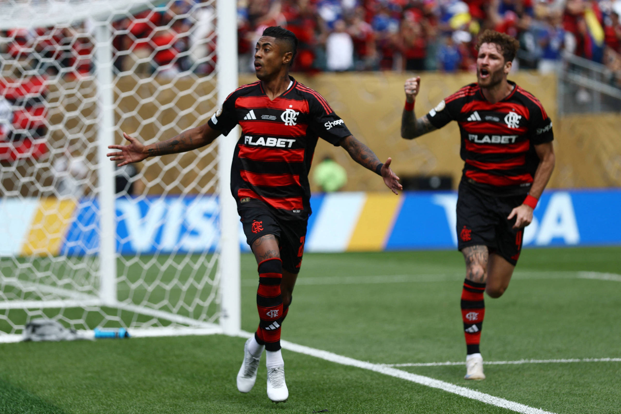 Globo e Band buscam renovar contrato do Campeonato Carioca após sucesso nas transmissões Flamengo, atual campeão do Campeonato Carioca: Globo e Band mostram interesse em seguir com a competição (Foto: Lee Smith/Reuters)