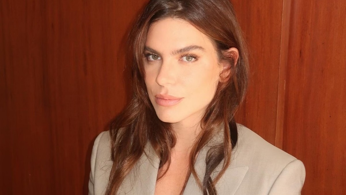 Mariana Goldfarb responde críticas e se declara mais bonita e inteligente Mariana Goldfarb rebateu haters com sarcasmo nas redes sociais (Foto: Reprodução Instagram)
