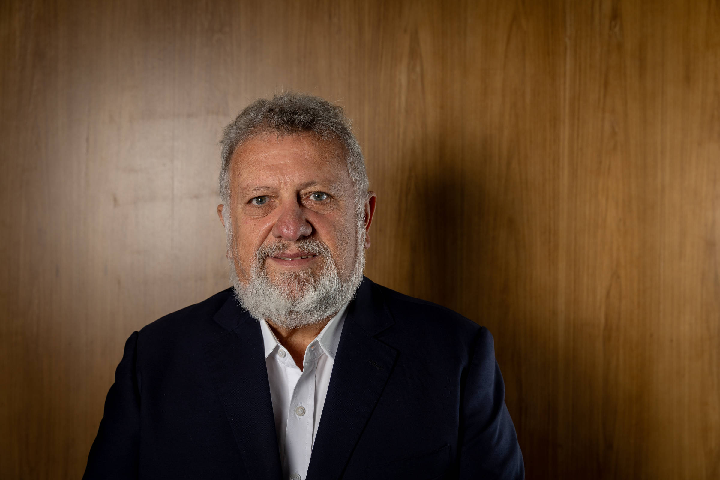 Caixa e Prefeitura de Maceió favorecem contratações de parentes de líderes Carlos Vieira, presidente da Caixa Econômica (Foto: Ronny Santos - 17.mar.25/Folhapress)