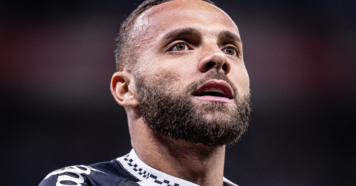 Santos supera o Cruzeiro com grande atuação de Guilherme e garante a vitória Jogadores do Santos comemoram vitória sobre o Cruzeiro no Mineirão. (Foto: Santos FC via X)