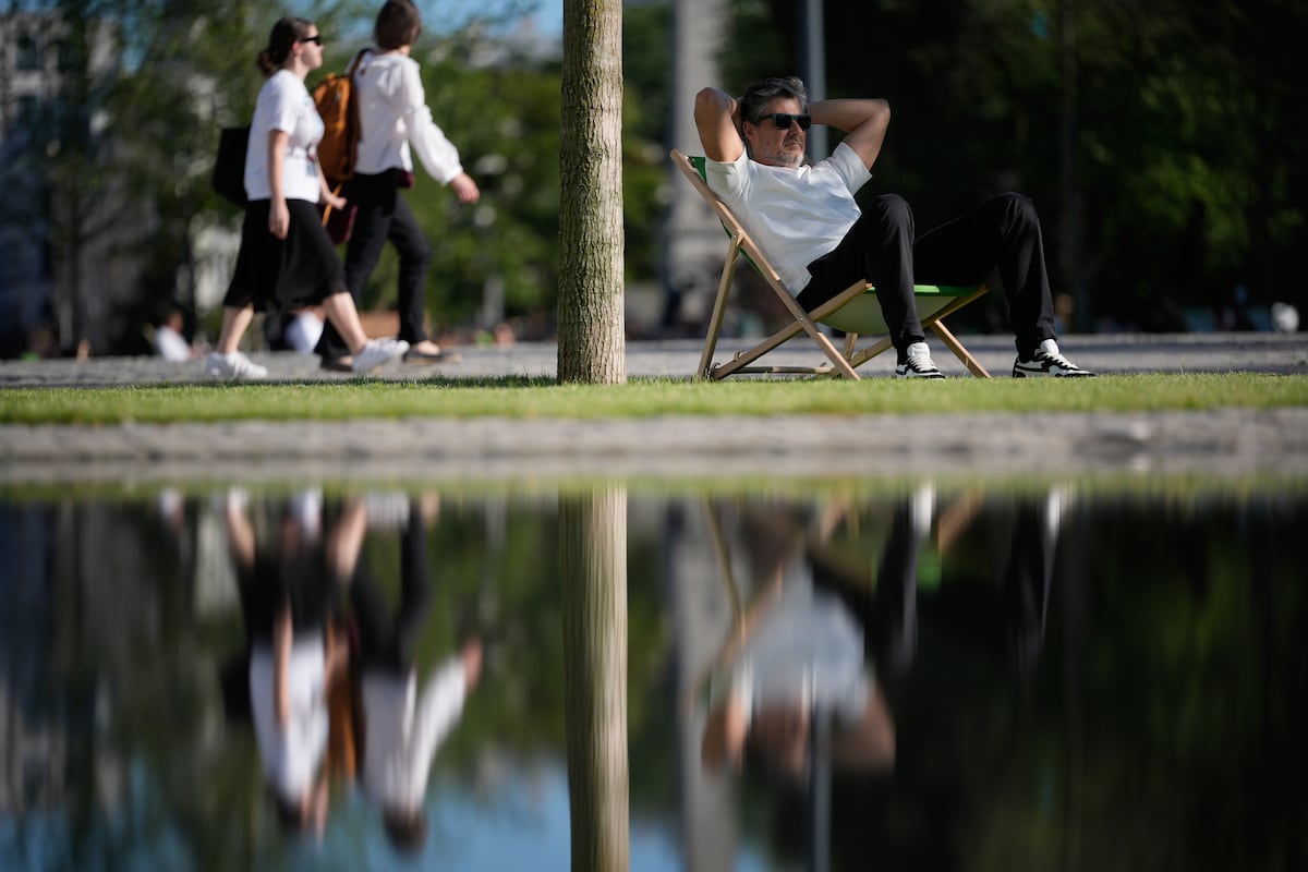 Dopamina e serotonina: como encontrar equilíbrio e relaxar no verão As buscas na internet por atividades relaxantes aumentaram mais de 30% este ano. (Foto: Jaap Arriens/NurPhoto/Getty Images)