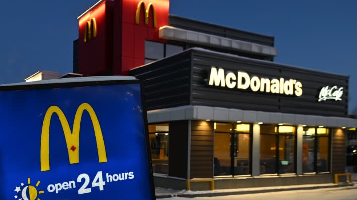 Goldman eleva recomendação para ações do McDonald's com retorno do Snack Wrap Foto: Reprodução