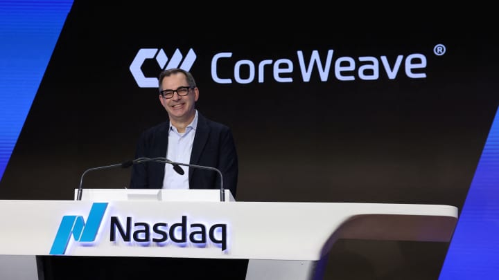 Michael Intrator, fundador e CEO da CoreWeave, Inc., provedora de serviços em nuvem apoiada pela Nvidia, reage durante o IPO da empresa no Nasdaq Market, na cidade de Nova York, EUA, em 28 de março de 2025. (Foto: Brendan Mcdermid | Reuters)