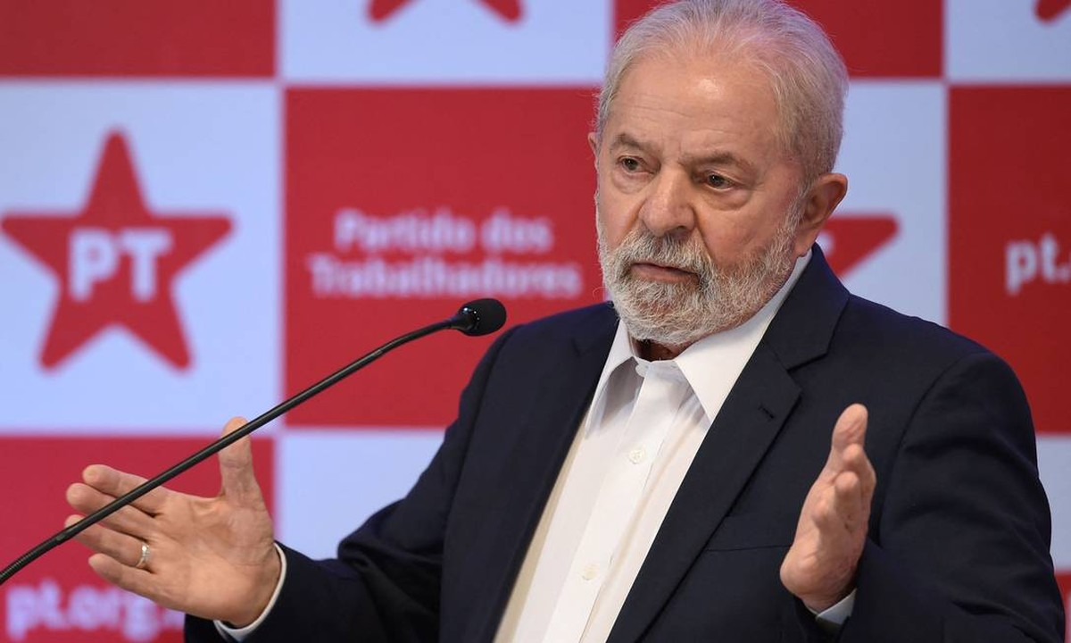 O presidente Lula em entrevista na sede do PT (Foto: Evaristo Sá/AFP)