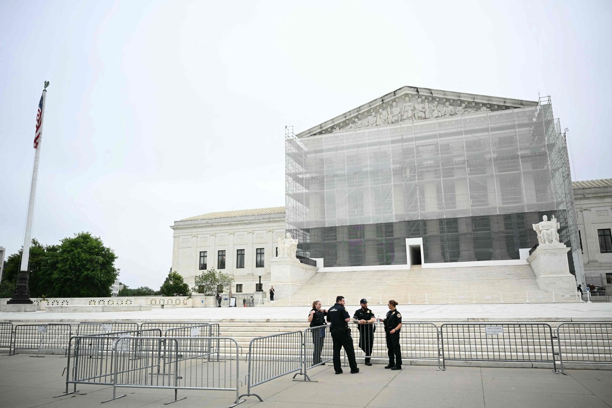 Suprema Corte pode reverter decisões que contestam medidas de Trump Prédio da Suprema Corte dos EUA, em Washington (Foto: Mandel NGAN / AFP)