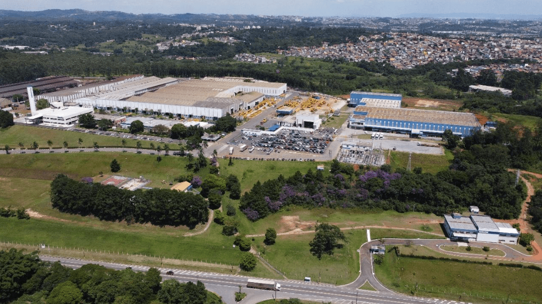 Komatsu investe em novo ciclo de expansão no Brasil Fábrica da Komatsu em Suzano (SP) (Foto: Divulgação)