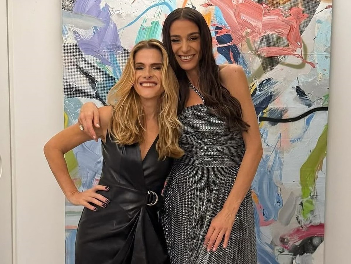Mônica Martelli e Ingrid Guimarães gravam filme na Europa com novas aventuras Ingrid Guimarães e Mônica Martelli (Foto: Reprodução/Instagram)