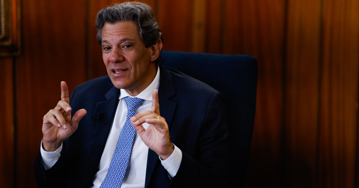 Haddad também voltou a dizer que o governo Lula faz ajuste fiscal mirando 'no andar de cima' (Foto: Wilton Junior/Estadão)