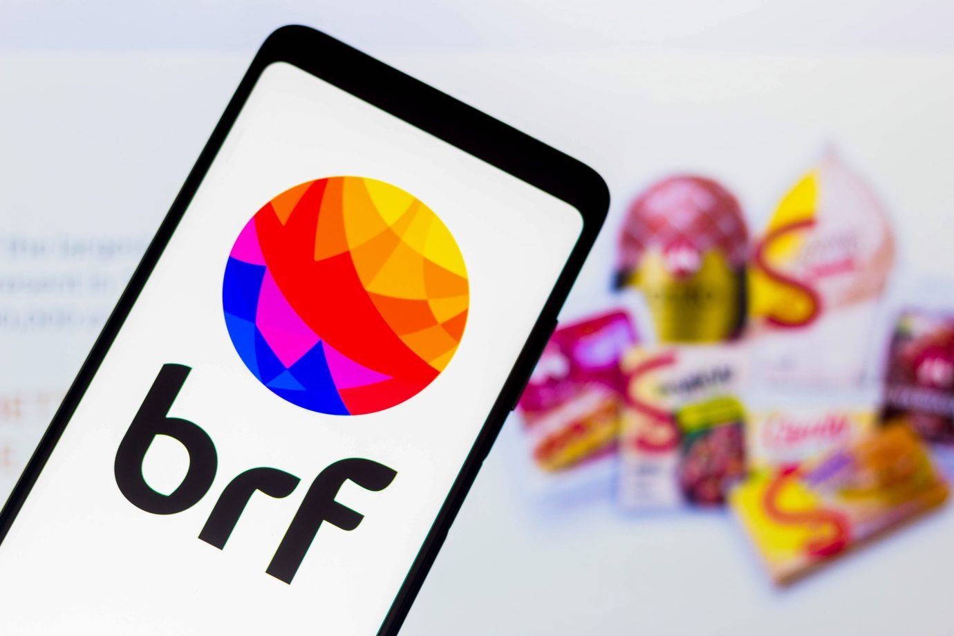 BRF e Marfrig definem nova data para assembleias sobre fusão empresarial A Assembleia foi suspensa pela CVM, visto que as informações sobre a operação, disponibilizadas pelas companhias, eram insuficientes para embasar a decisão dos acionistas. (Foto: SOPA Images/Getty Images)