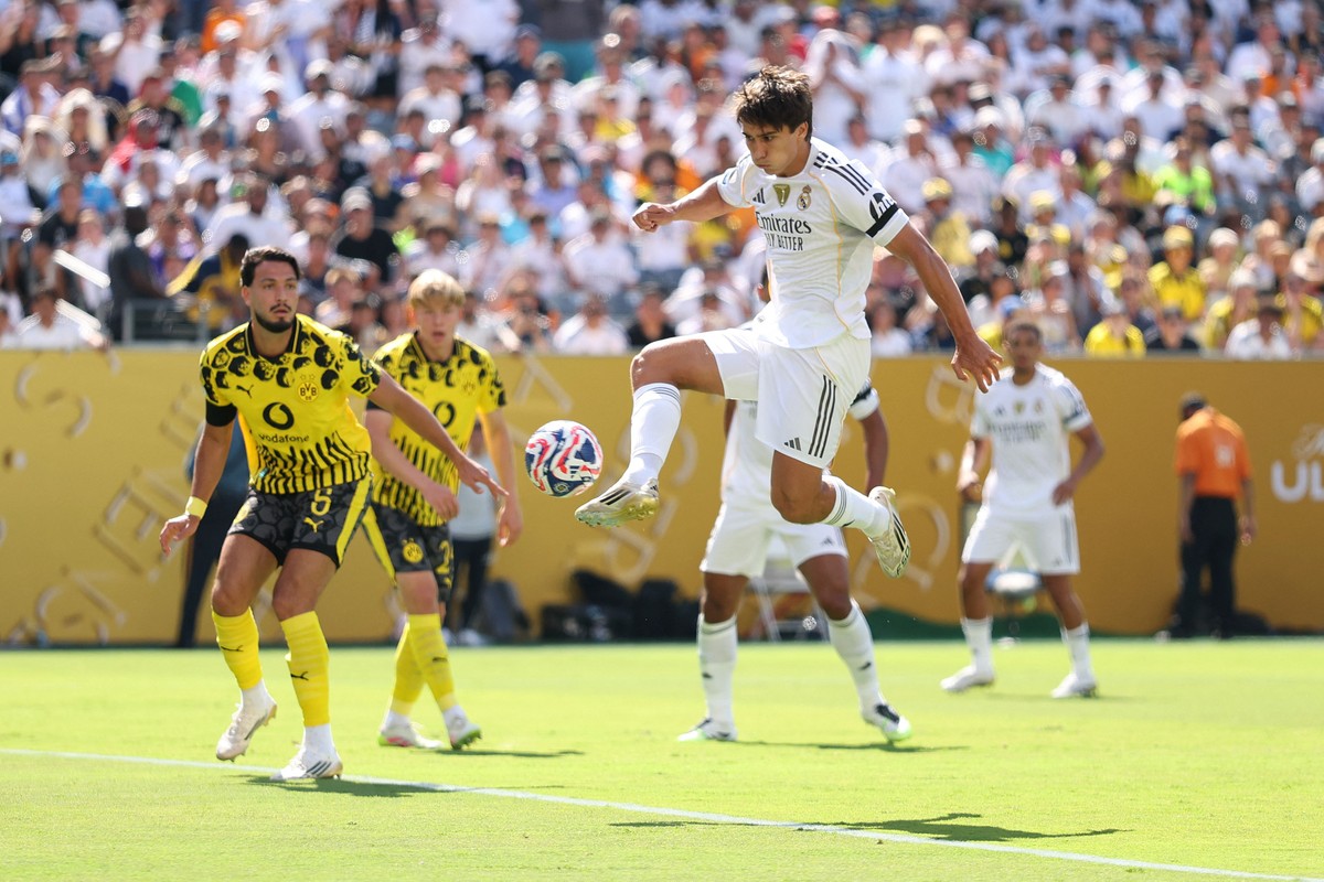 Gonzalo García marca e coloca Real Madrid na frente contra Borussia Dortmund Gonzalo García abre o placar para o Real Madrid contra o Borussia Dortmund no Mundial (Foto: Luke Hales / GETTY IMAGES NORTH AMERICA / Getty Images via AFP)
