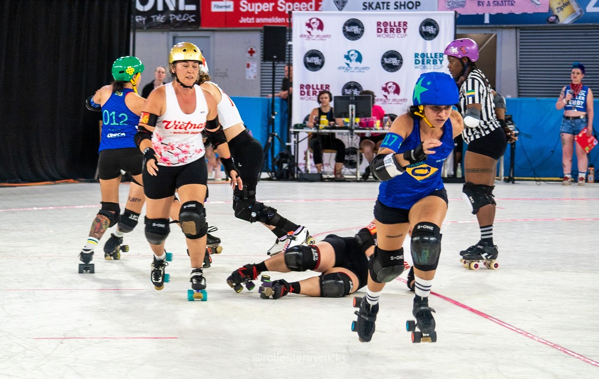 Brasil busca segunda vitória contra Rússia na Copa do Mundo de Roller Derby Seleção brasileira de roller derby disputa a Copa do Mundo na Áustria (Foto: Eliane Matos/@rollerderbyclicks)