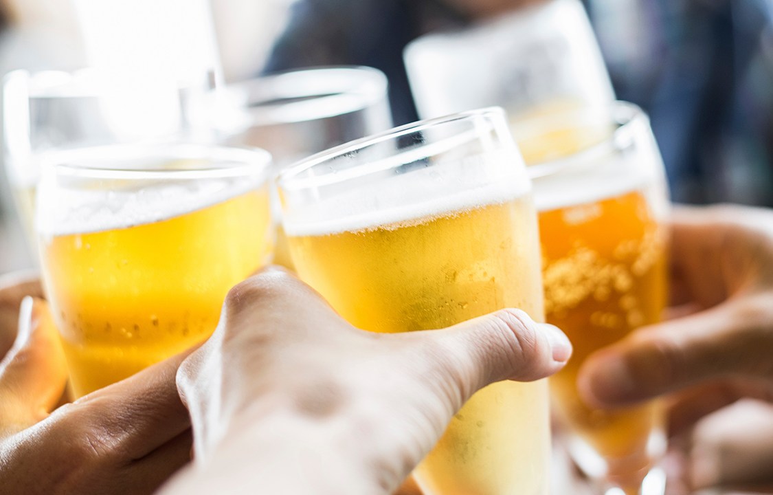 Desnormalizar o consumo de álcool e valorizar quem opta por não beber