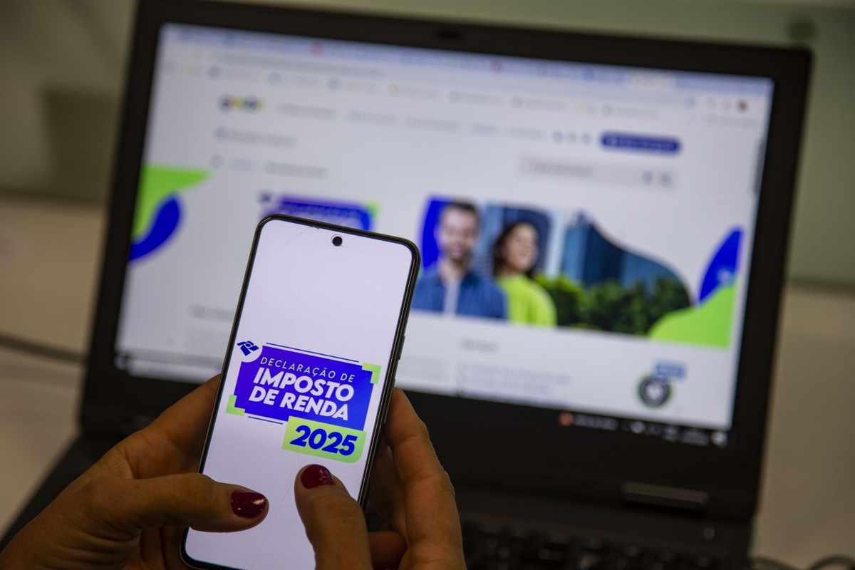Restituição do IRPF 2025: confira o cronograma completo das datas Imposto de Renda: segundo lote de restituição será pago na segunda-feira (Foto: Alexandre Cassiano/Agência O Globo)