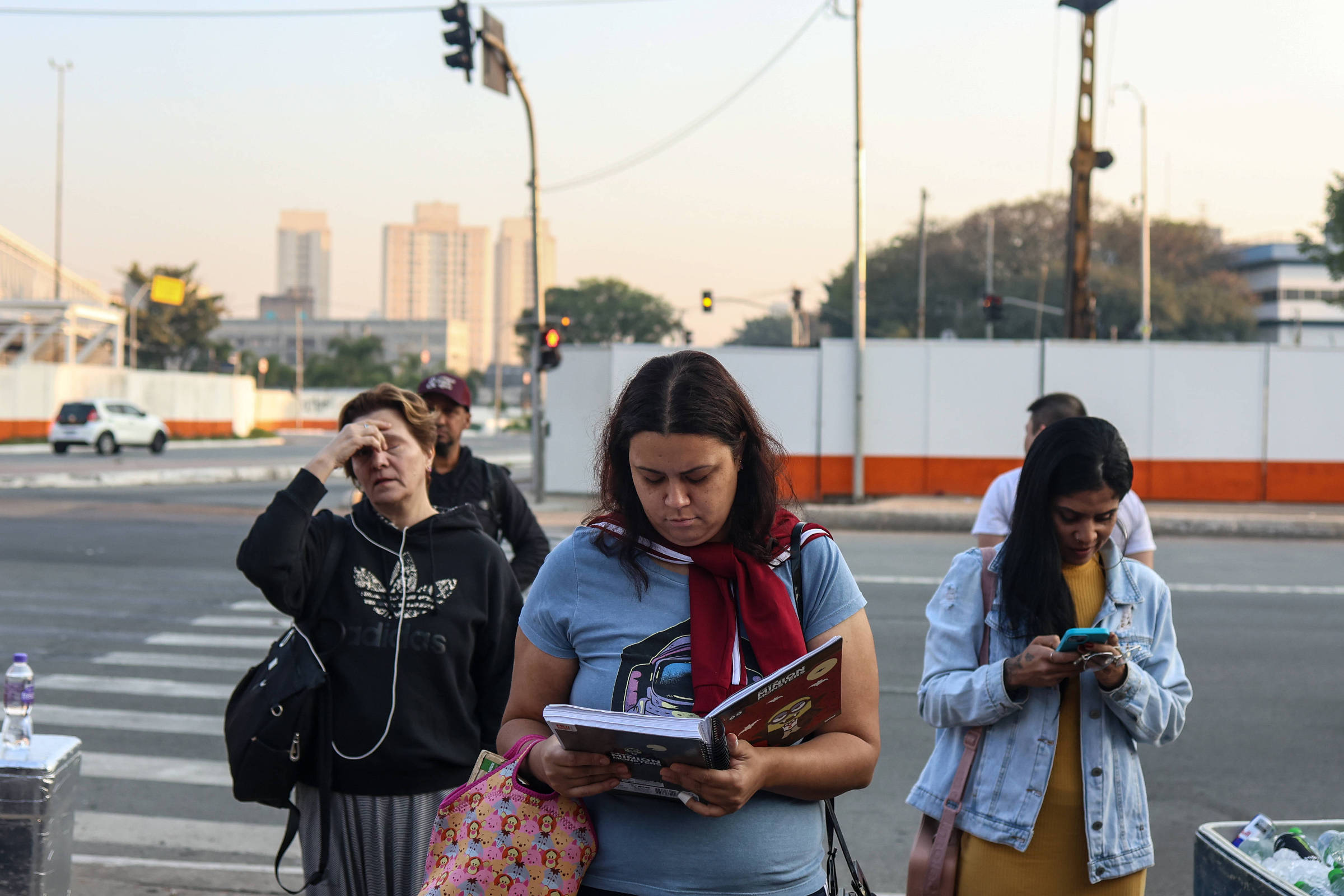 CNU divulga detalhes sobre posições, provas e preparação para o bloco 5 Participantes da primeira edição do CNU no dia de aplicação das provas na Unip da Barra Funda, na capital paulista (Foto: Felipe Iruatã/Folhapress)